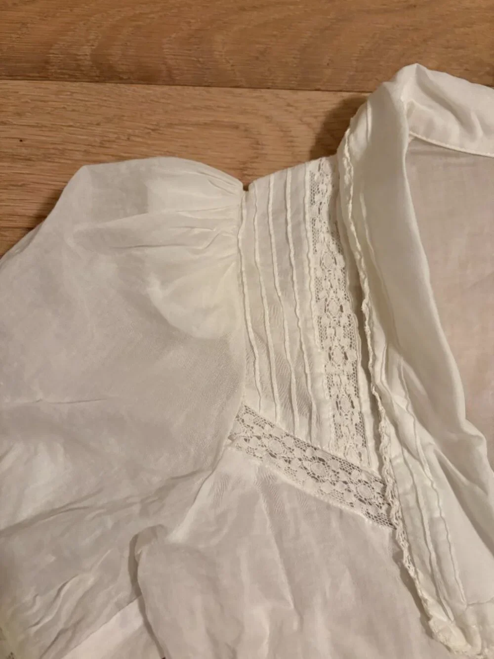 White Reformation Yara Blouse Size Small